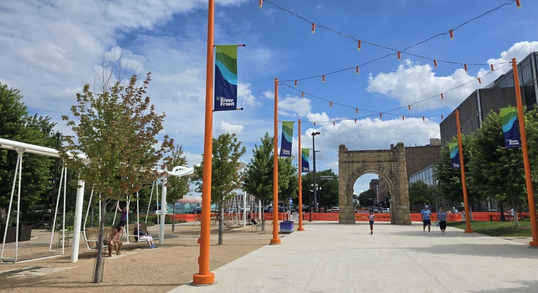 omaha-free-walking-tour-an-introduction-to-downtown-es-10