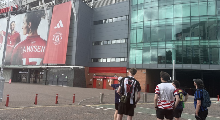 Recorrido futbolístico por Manchester con Gaz