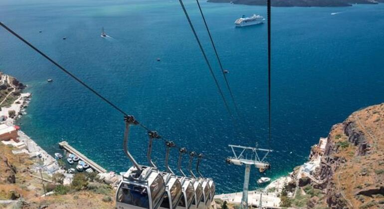 free-walking-tour-of-fira-caldera-views-local-stories-hidden-spots-en-2