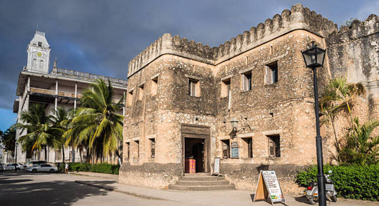 Stone Town Walking Tour with Shopping Time Tanzania &mdash; #8