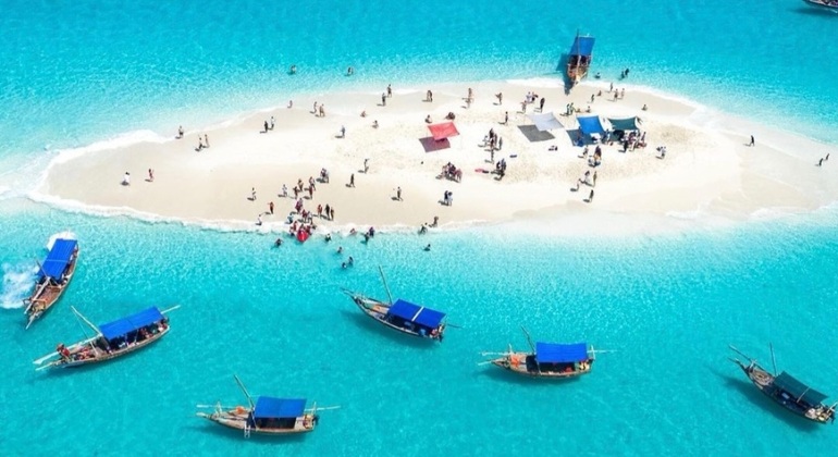 Prison Island, Sandbank with Lunch & Stone Town Walking Tour Tanzania &mdash; #3