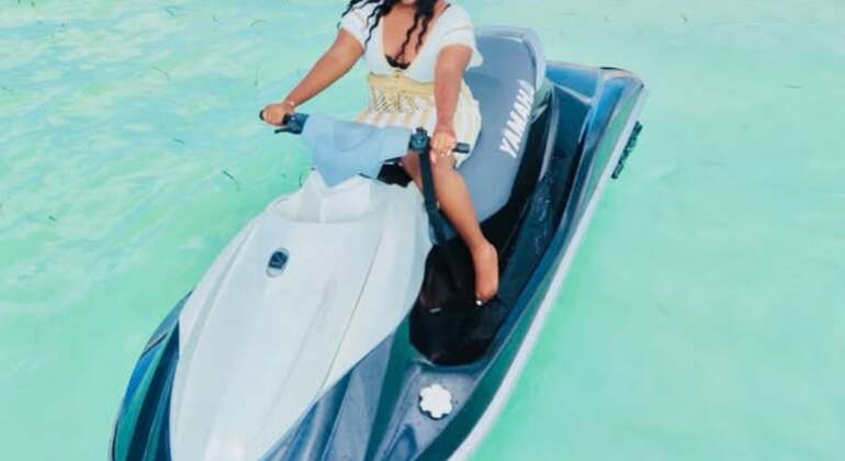 Jet-ski et voiture : un moment de détente à la plage de Kendwa Tanzanie &mdash; #10