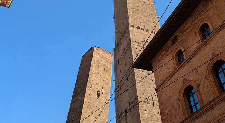 Bologna's Conspiracy: Self-Guided Exploration Game & Walking Tour Italy &mdash; #6