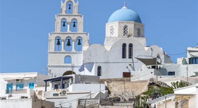 Free Tour of Medieval Pyrgos Provided by Paseando por Grecia