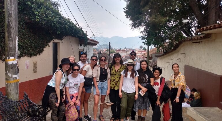 Walking Tour of San Cristóbal: A Deep Dive into Its Traditions Provided by Estación