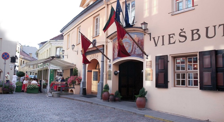 vilniuss-old-town-gems-self-guided-exploration-game-walking-tour-en-9