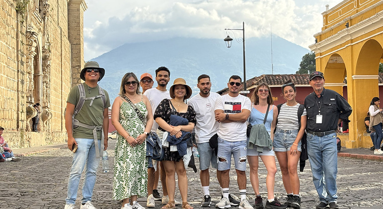 Antigua Guatemala: Paisaje de Ruinas & Volcanes Guatemala &mdash; #10