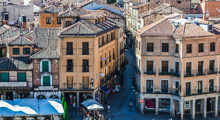 Free Rollerblading Tour of León's Historic Center Provided by Surfing the streets