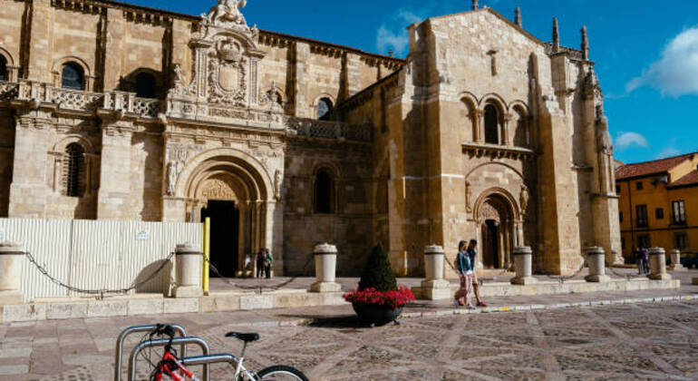Free Rollerblading Tour of León's Historic Center Spain &mdash; #4