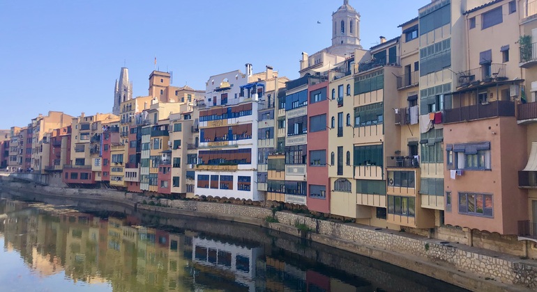 Visita guiada gratuita por Girona: la historia del casco antiguo y sus joyas medievales Operado por Time Step Tours