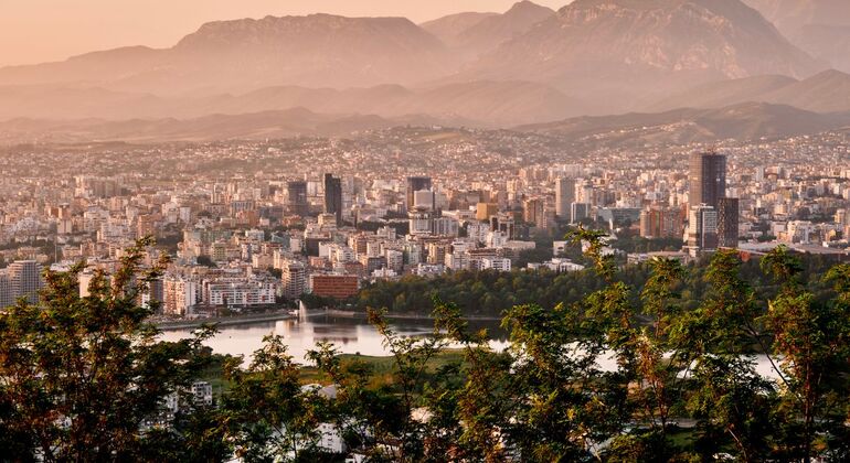 Free Tour a Tirana de Noche Albania &mdash; #2