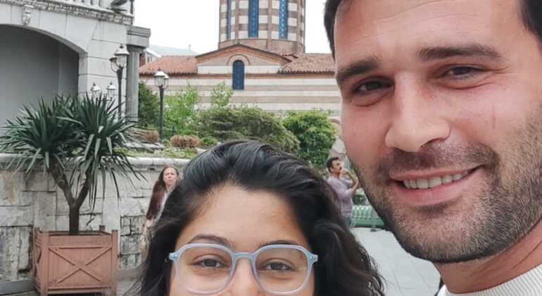 batumi-through-time-free-walking-tour-georgian-wine-tasting-en-2