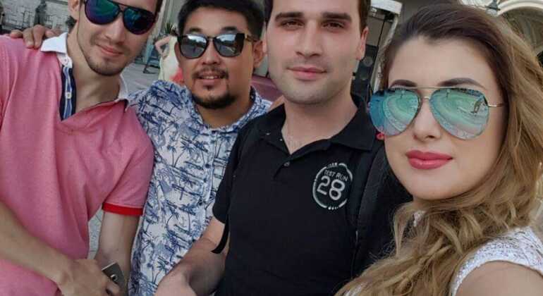 batumi-through-time-free-walking-tour-georgian-wine-tasting-en-4