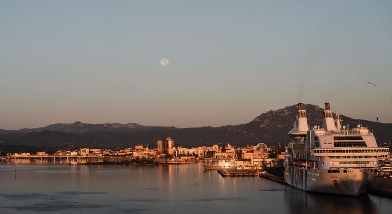Recorrido a pie por Olbia: Historia, tradiciones y sabores de Cerdeña Operado por roberta