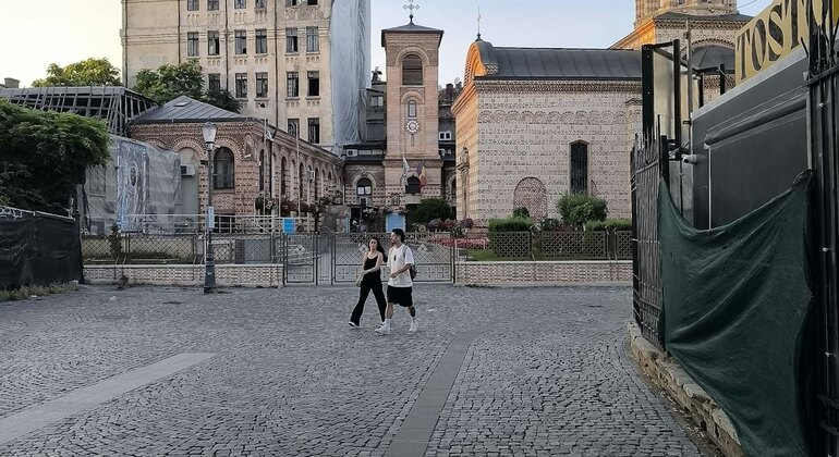 Los secretos del casco antiguo de Bucarest: juego de exploración autoguiado y recorrido a pie Rumania &mdash; #14