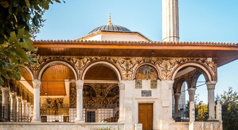 Free Tour Segredos de Tirana: La Sorprendente Capital Albanesa Operado por NextStopTirana
