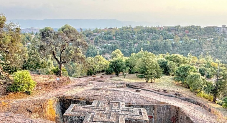 explore-lalibelas-unesco-rock-churches-en-1