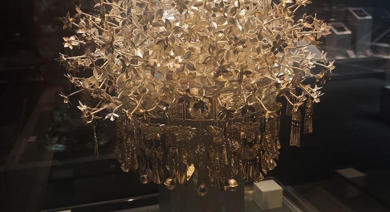 Ethnic Costume Museum Tour: Discover China's Ethnic Cultures China &mdash; #2