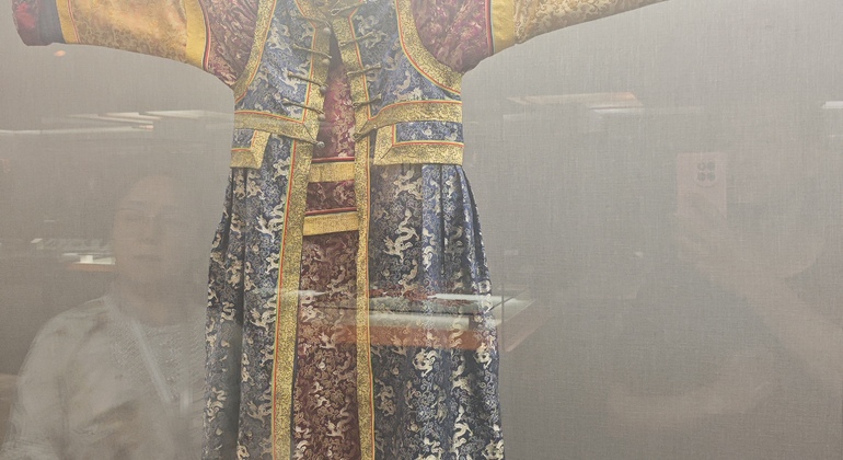 Ethnic Costume Museum Tour: Discover China's Ethnic Cultures China &mdash; #5