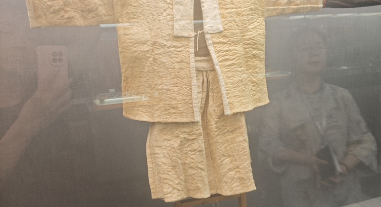 Ethnic Costume Museum Tour: Discover China's Ethnic Cultures China &mdash; #6