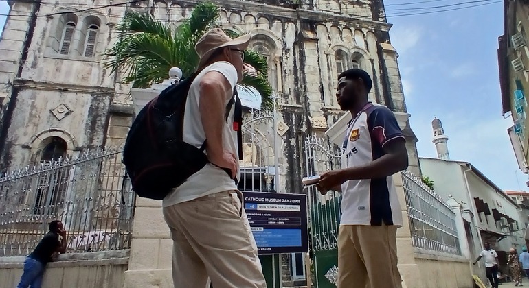 Stone Town Walking Tour with Local Markets Tanzania &mdash; #2