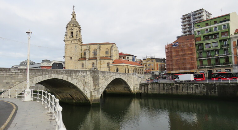 Visite guidée gratuite du Bilbao historique : gloire, tragédie et renaissance Fournie par Ronaldo Pereira da Silva