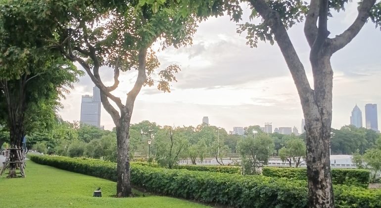 Passeggiata al tramonto a Bangkok: il lato verde e vivace di Asok e Sukhumvit Tailandia &mdash; #5