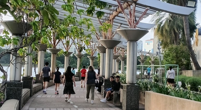 Passeggiata al tramonto a Bangkok: il lato verde e vivace di Asok e Sukhumvit Tailandia &mdash; #12