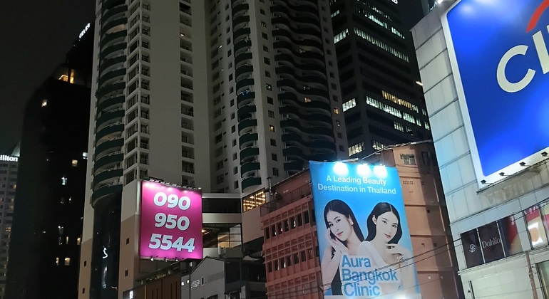 Passeggiata al tramonto a Bangkok: il lato verde e vivace di Asok e Sukhumvit Tailandia &mdash; #29
