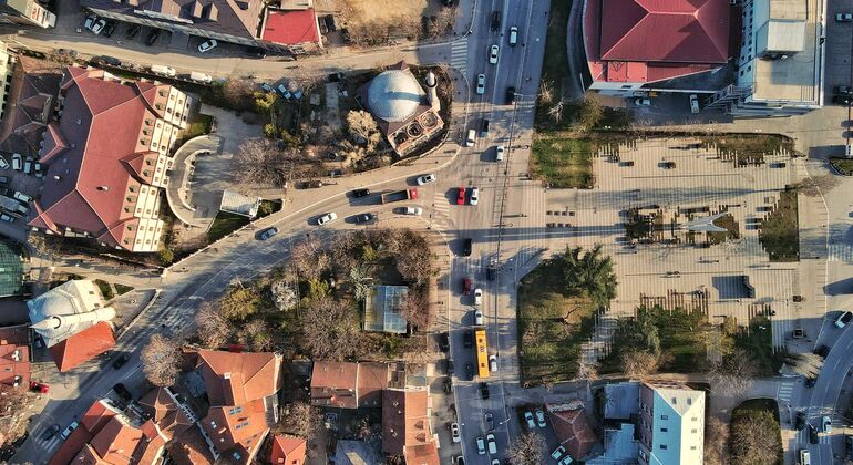 Recorrido a pie por Pristina: cultura, historia y vida local