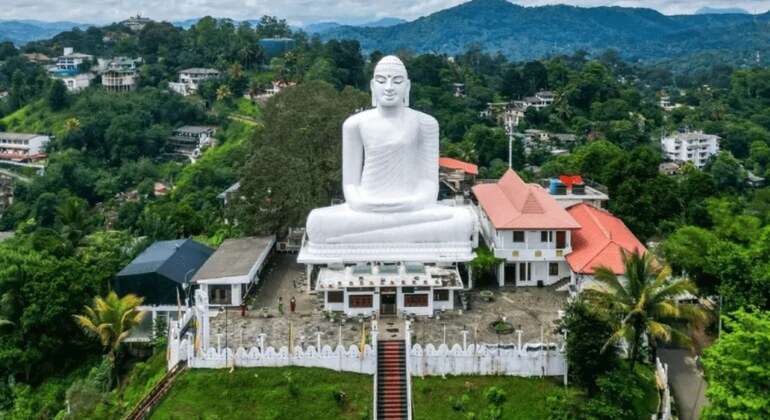 Tour in tuk-tuk a Kandy con guida locale e itinerario personalizzato Sri Lanka &mdash; #3