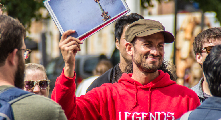 Visite historique gratuite de Bruges avec dégustation de chocolat + 3 € de réduction sur la visite en bateau Fournie par Legends Free Walking Tours