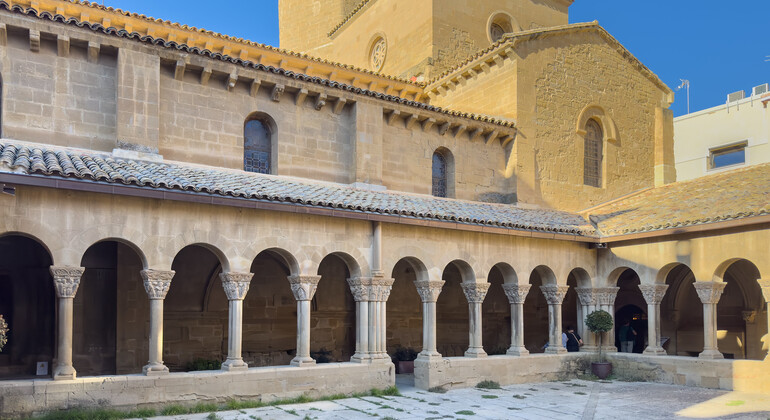 Visita Guiada Gratuita à Huesca Monumental Espanha &mdash; #4