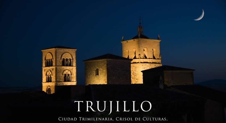 Visita guiada oficial por el Trujillo histórico, legendario y monumental Operado por Official Tour of Historic, Legendary & Monumental Trujillo