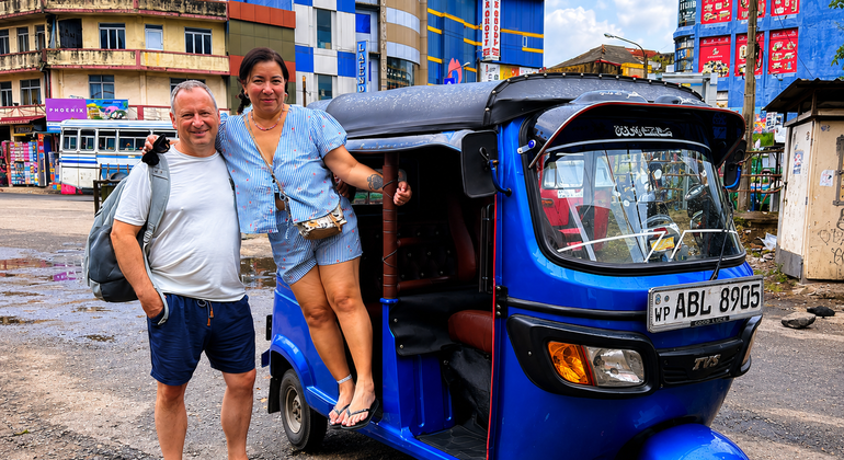 Découvrez Colombo en tuk-tuk : visite guidée privée de la ville Fournie par Mohamed Ilham