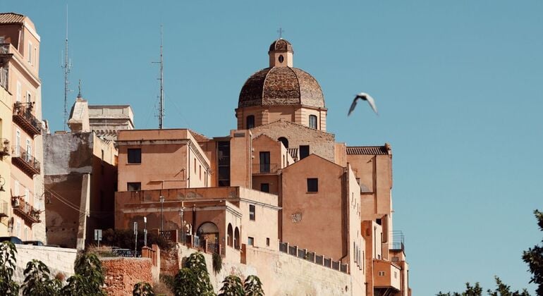 Recorrido a pie por los barrios históricos de Cagliari