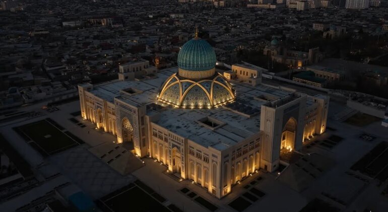 Walking Tour with a Local Guide & Metros in Tashkent Provided by uzbekGUIDE