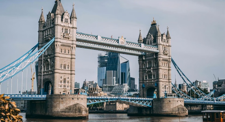 london-tower-hill-royal-stories-medieval-myths-tour-es-3