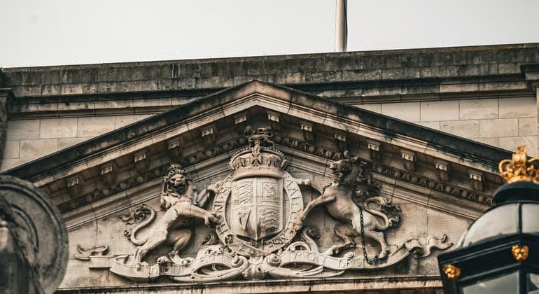 london-tower-hill-royal-stories-medieval-myths-tour-es-4