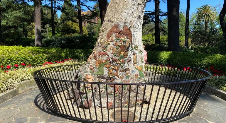Melbourne's Fitzroy & Treasury Gardens: Self Guided Exploration Game Australia &mdash; #12