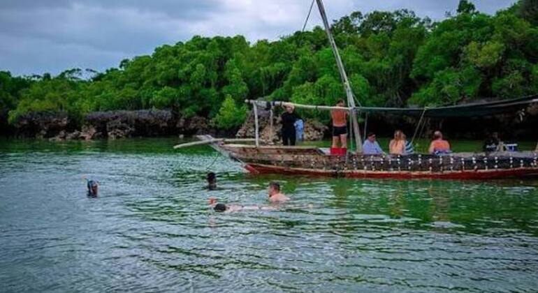The Grand Safari Blue: Dhow Cruise, Seafood Feast & Island Discovery Tanzania &mdash; #12