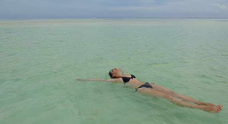 The Grand Safari Blue: Dhow Cruise, Seafood Feast & Island Discovery Tanzania &mdash; #16