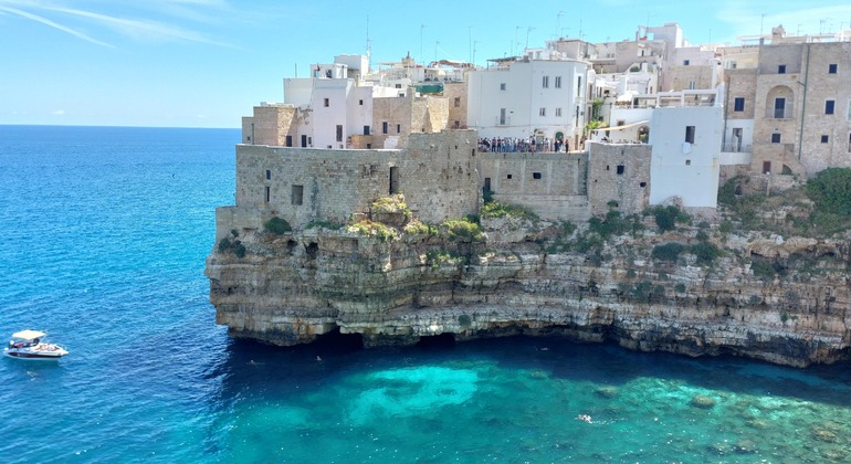private-tour-in-three-towns-locorotondo-monopoli-polignano-a-mare-en-2