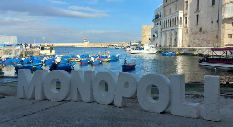 private-tour-in-three-towns-locorotondo-monopoli-polignano-a-mare-en-3