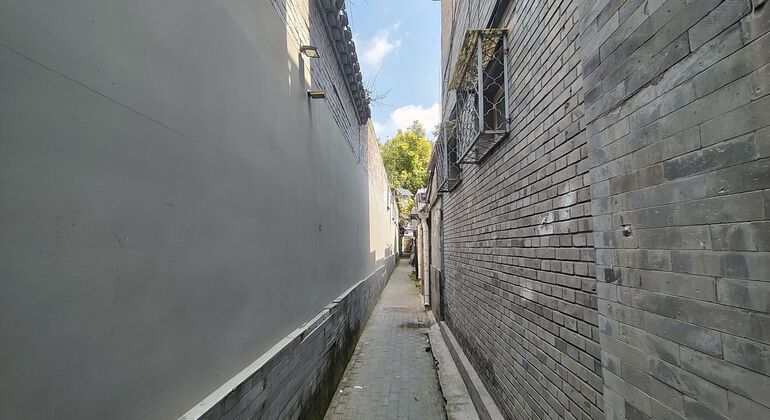 Classic City Tour: Bell & Drum Towers, Shichahai & Nanluoguxiang China &mdash; #9