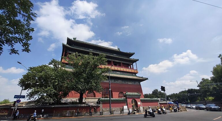 Classic City Tour: Bell & Drum Towers, Shichahai & Nanluoguxiang China &mdash; #15