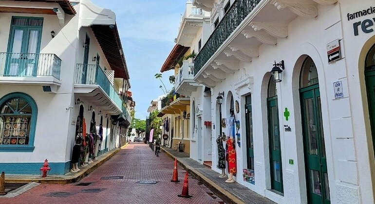 Casco Viejo Uncovered: History, Pirates & Secret Plazas Free Tour Panama &mdash; #2