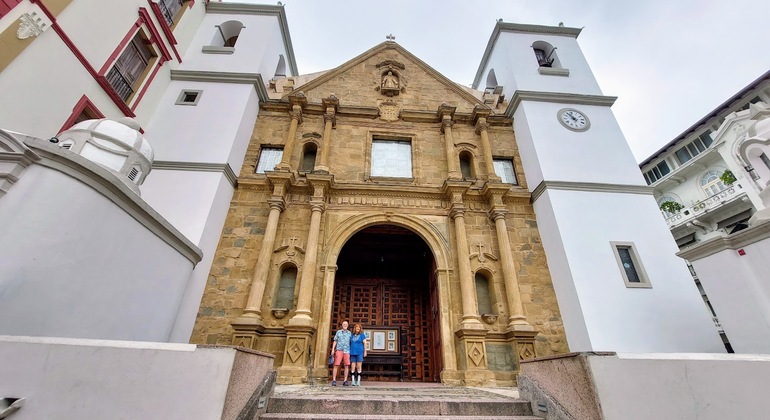Casco Viejo Uncovered: History, Pirates & Secret Plazas Free Tour Panama &mdash; #10