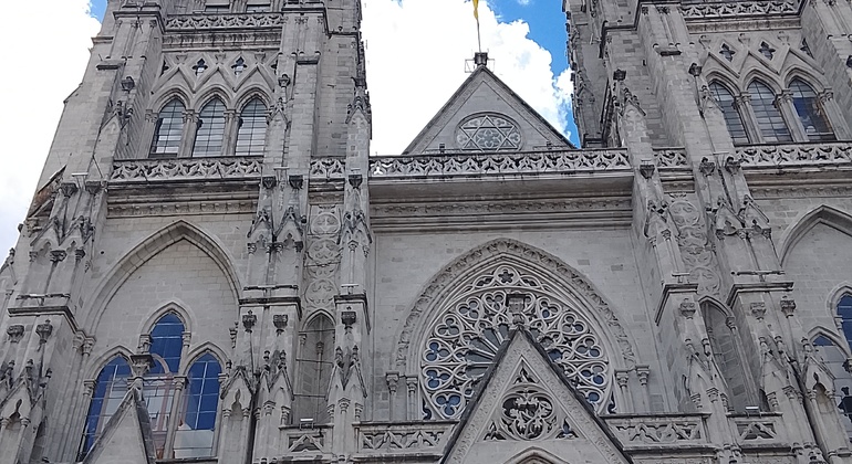 Quito Free Tour: Basílica del Voto Nacional  Ecuador &mdash; #2