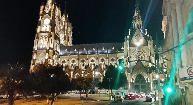 Quito Free Tour: Basílica del Voto Nacional  Ecuador &mdash; #6